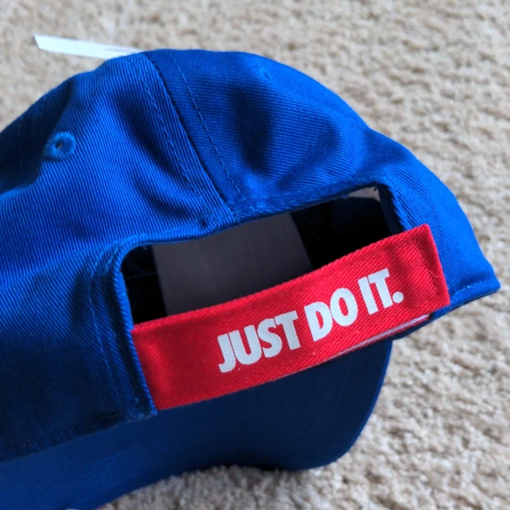 NWT Youth/Child Nike Shoe Box Character Hat
